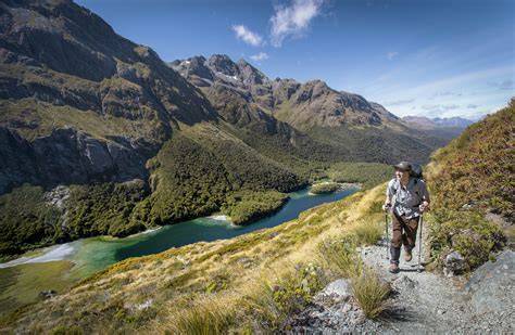 wandeltocht Milford Track en Dolomietachtige bergen