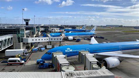 Overzicht van OV-opties naar Schiphol en andere luchthavens