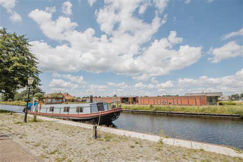 historische Dromtoren en havenzicht