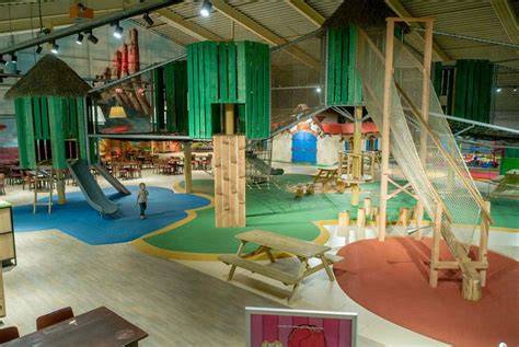 indoor speelparadijs en zwembad op Landal Rabbit Hill