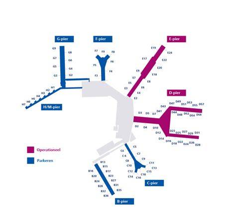 Overzicht vertrekhal Schiphol met gates en pieren