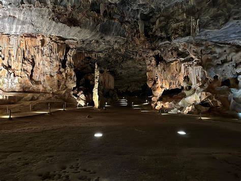 Cangogrotten met druipsteenformaties