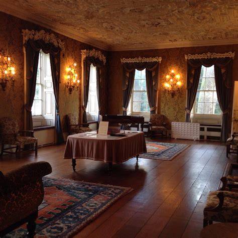 XVIe-eeuwse manor met 3 ha park