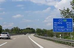 wegwijzer langs snelweg in Duitsland