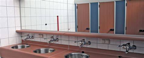 faciliteiten en sanitaire voorzieningen op het park